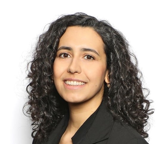 Photo de Salima Cherqaoui, responsable climat et biodiversité